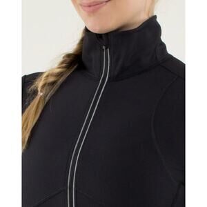 EUC lululemon Star Runner Pullover Black - 8